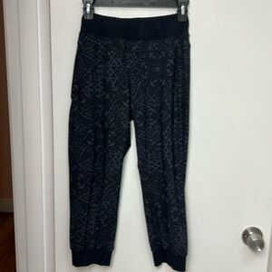 SWEATY BETTY Jogger Pants Black Gray Geometric Size XS